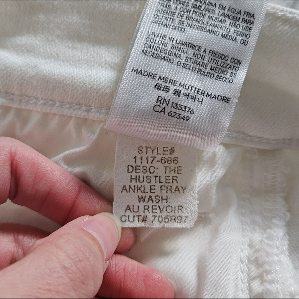 Mother White The Hustler Ankle Fray Jeans in Fairest of Them All Wash Size 25 - Picture 11 of 14